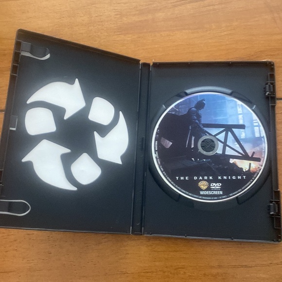 The Dark Knight DVD Widescreen Edition - Picture 6 of 6